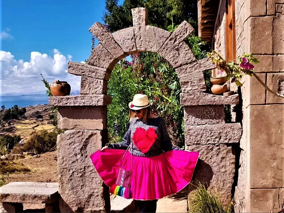 Taquile Lodge tujrista traje tipico